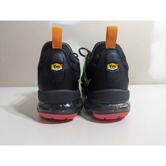 Nike Air Vapormax Plus Men’s 10 Shoe Black Ember Glow Electric Green CU4884-001 - Picture 4 of 9